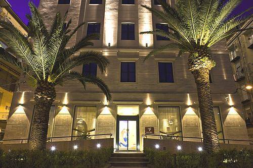 H2C Hotel Napoli