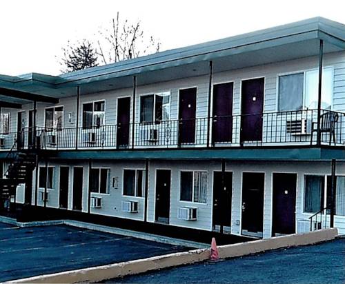 Manor Lodge Motel