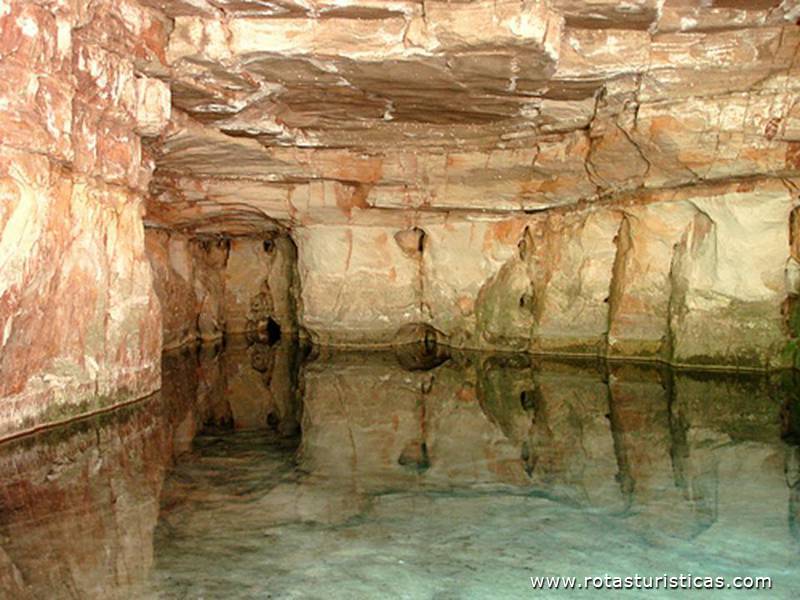 Aroe Jari Cave (thuisbasis van de Souls)