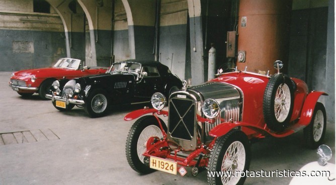 Automobielmuseum - Nationaal conservatorium voor historische voertuigen