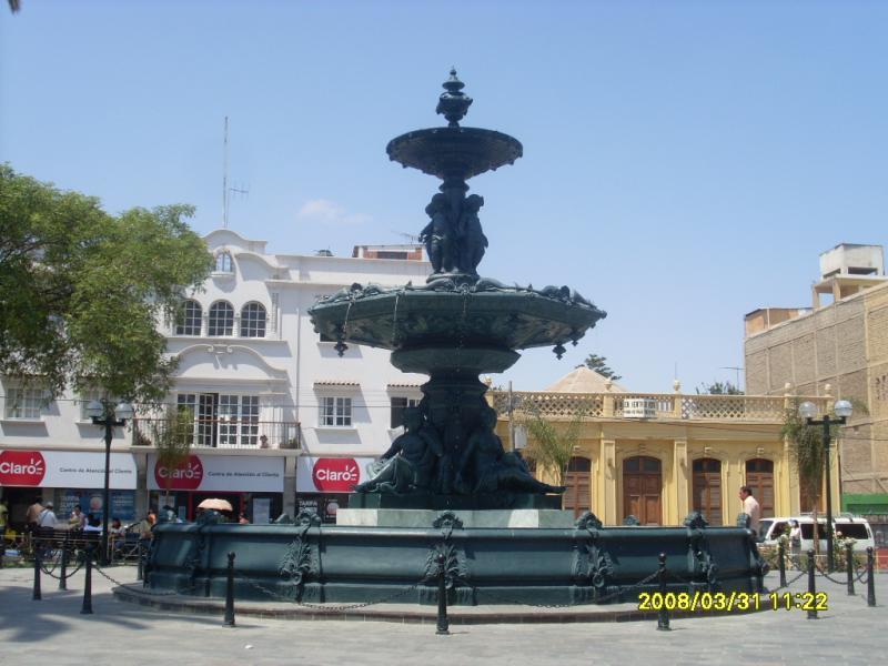 Pila ornamental Plaza de Armas