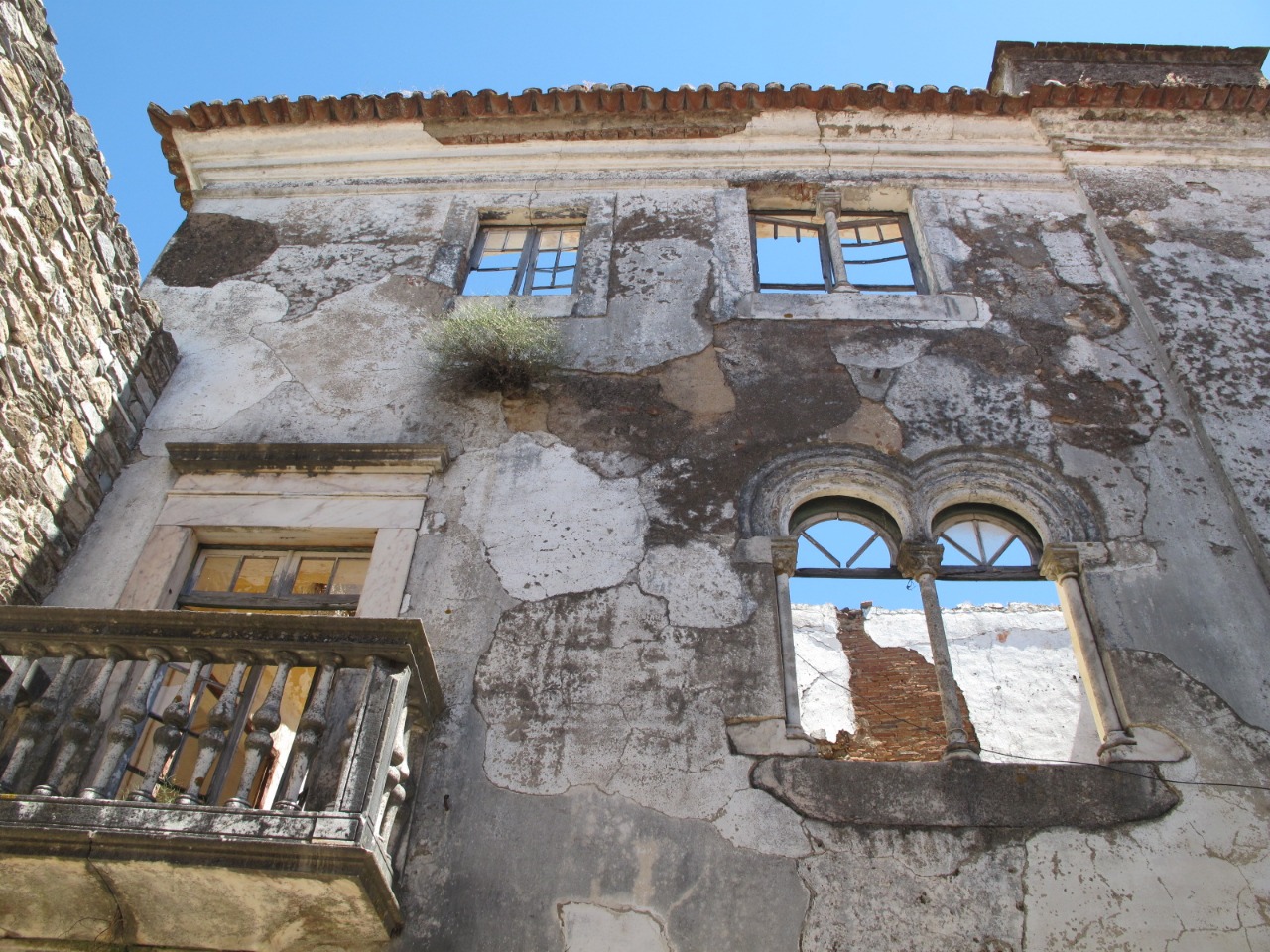 House of the Alcaide-mor (Estremoz)